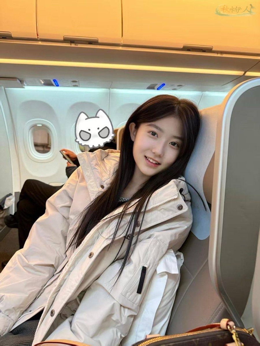 三亚纯欲风格少女模特硬照
