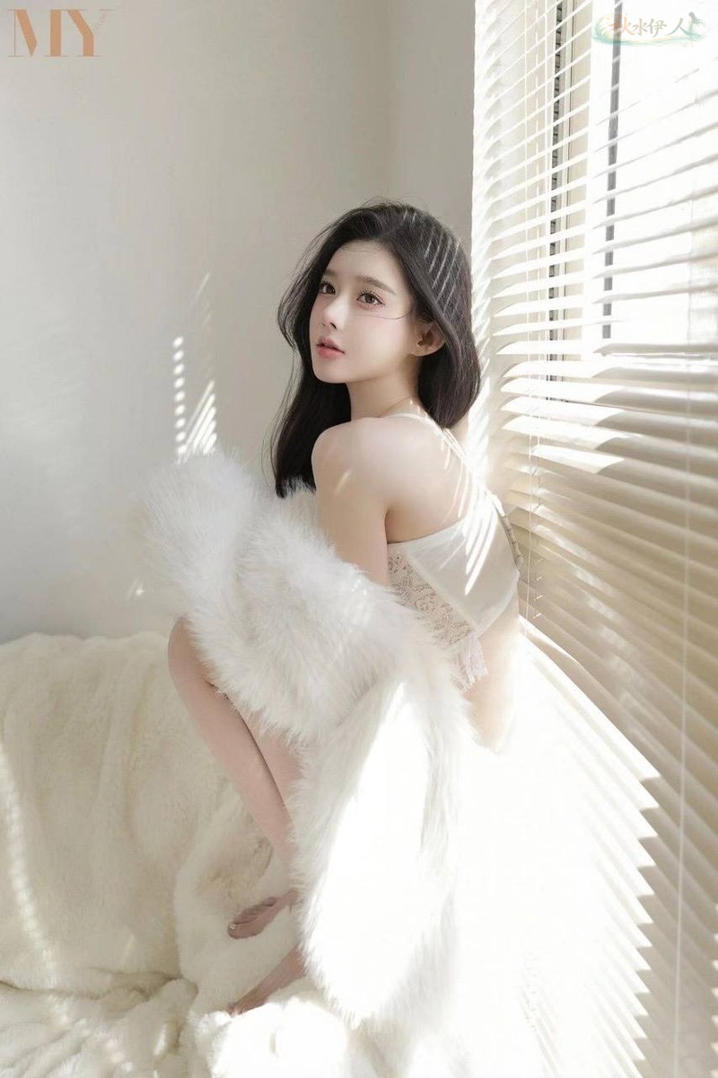 其他城市初恋女神皮肤白皙写真