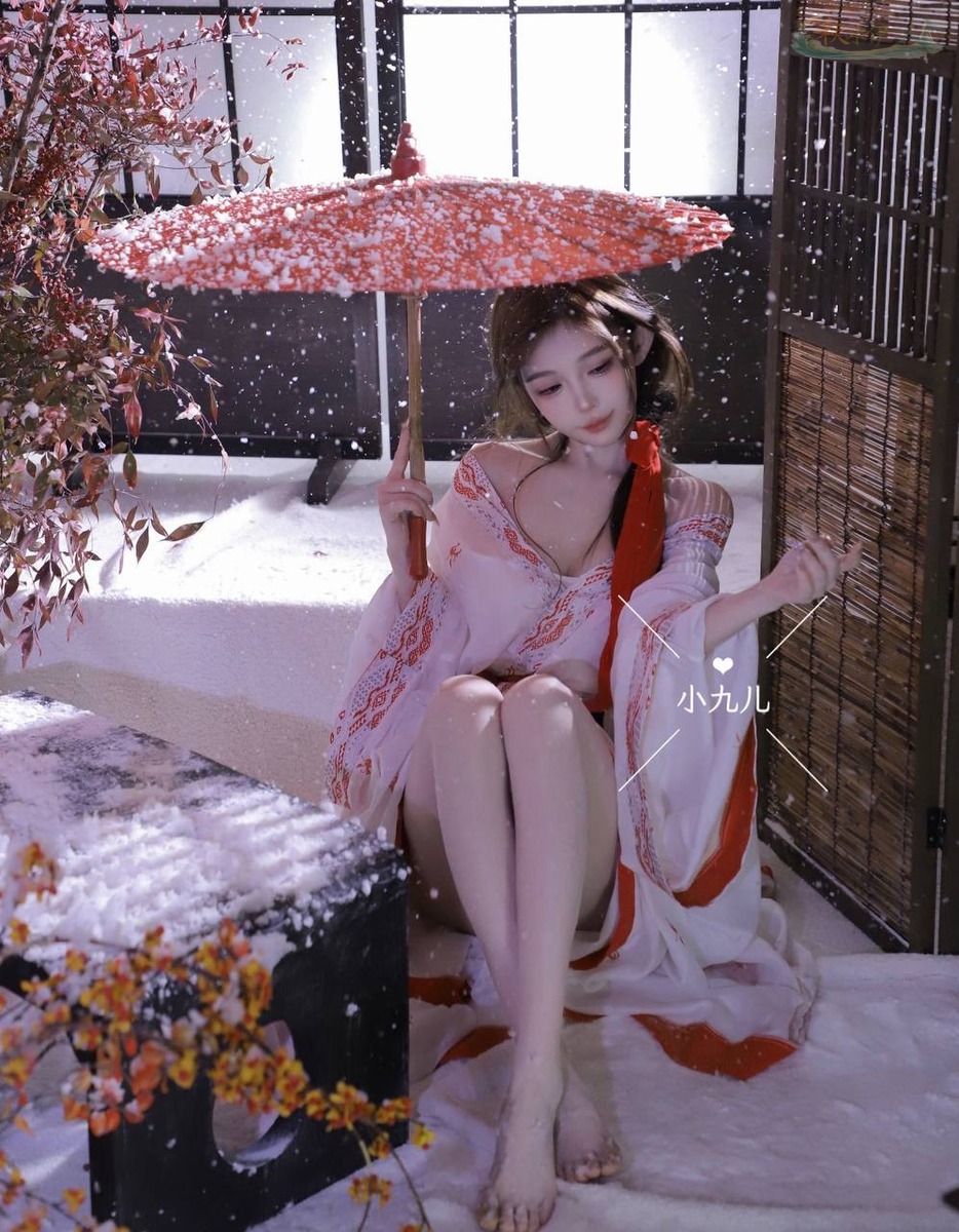 成都气质模特甜美可爱