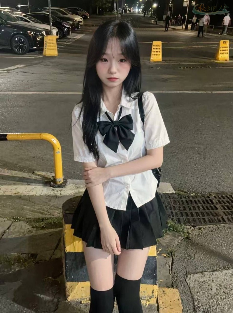 成都模特头小脸小全身照