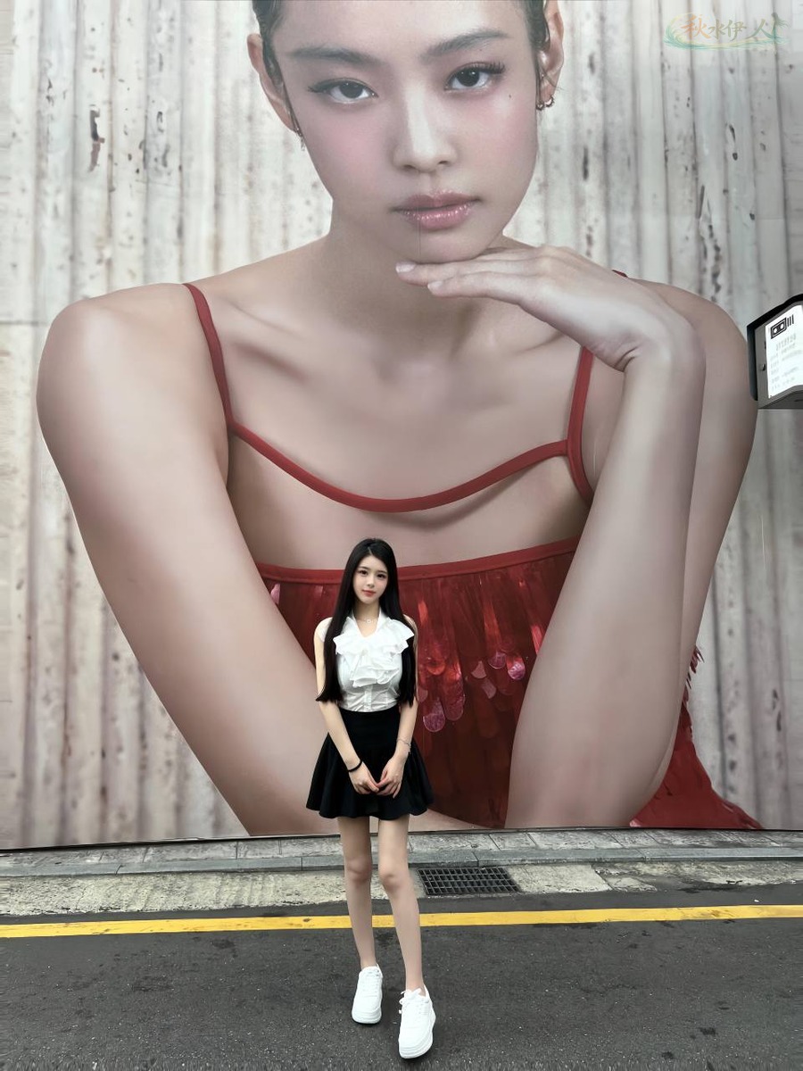上海气质模特肤如凝脂