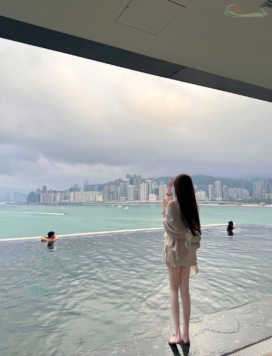 上海清纯模特蜜桃臀三点粉嫩展示
