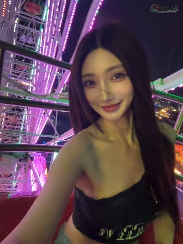 北京御姐模特性感妩媚大片