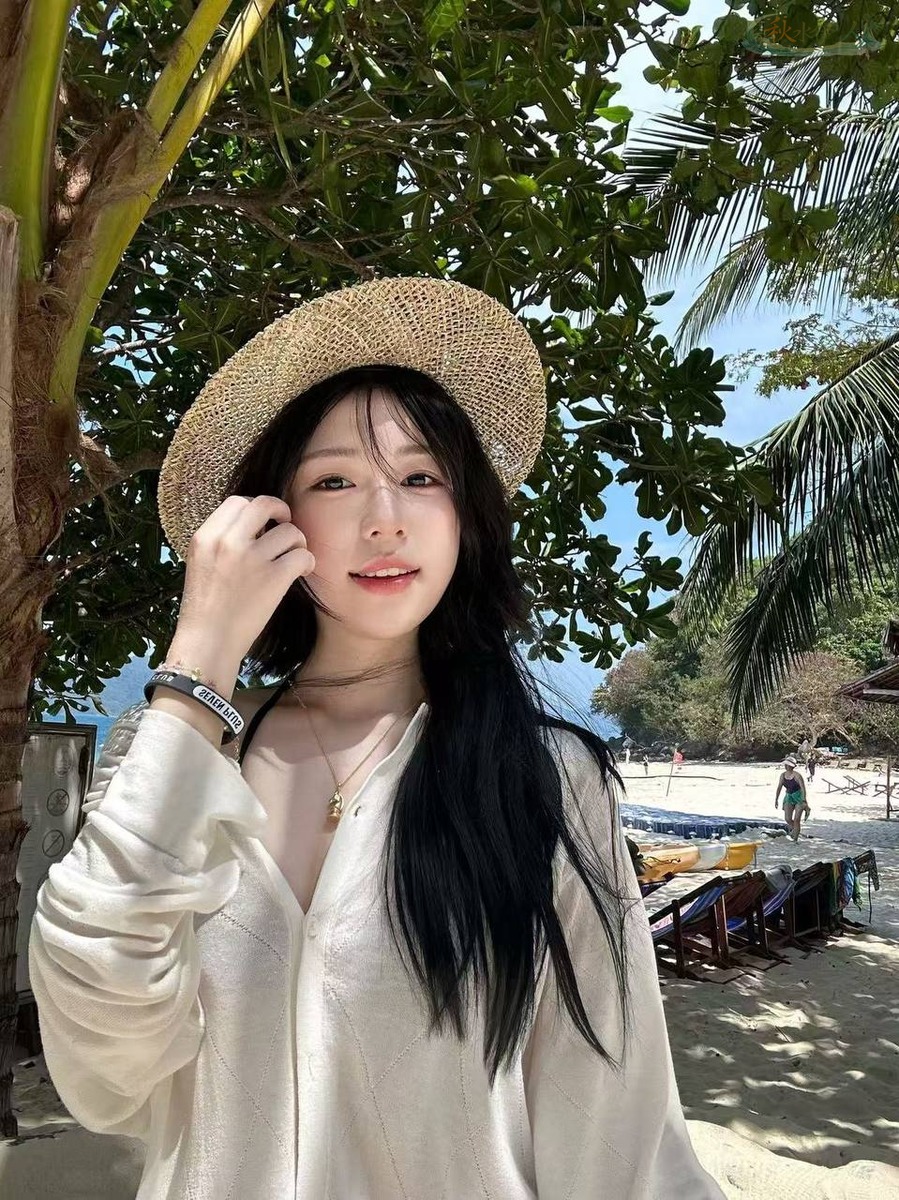 广州04年模特梅梅日常随拍