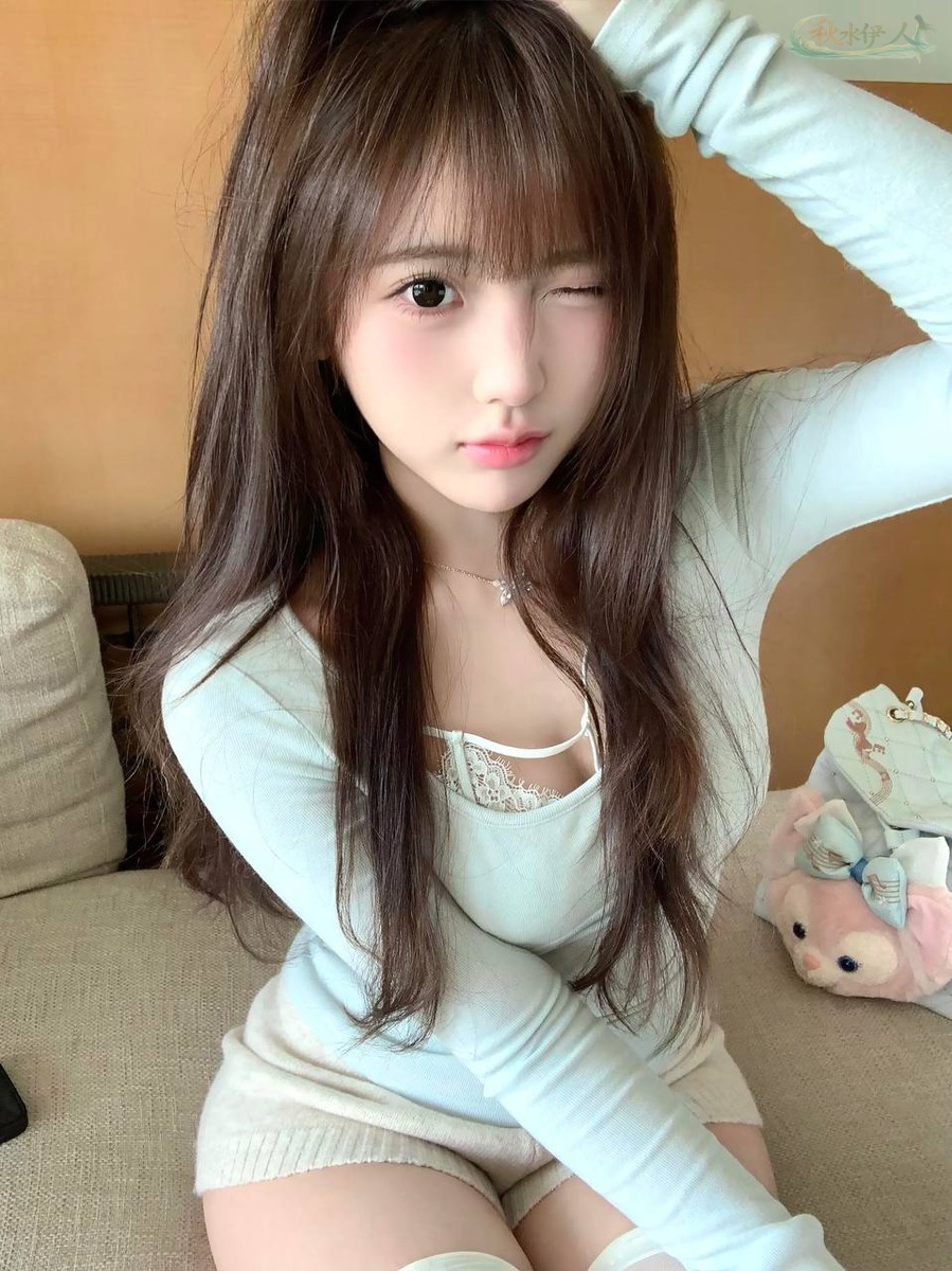 杭州细腰翘臀模特曲线美