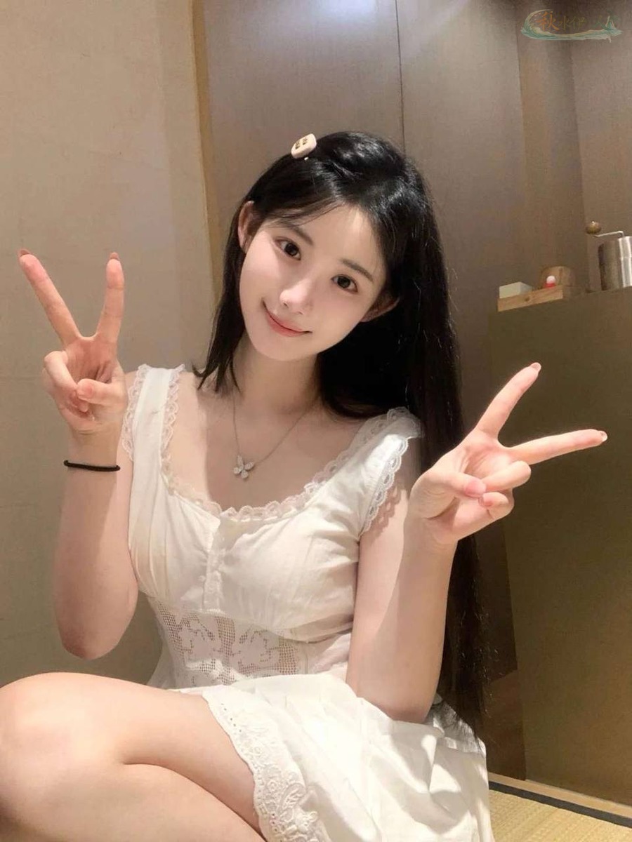 北京清纯学生模特校园写真素颜