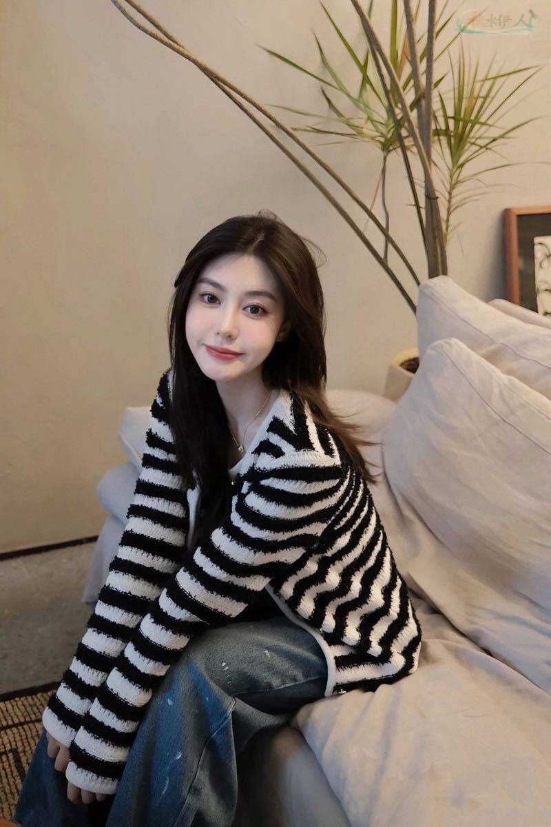 修长筷子腿模特街拍穿搭