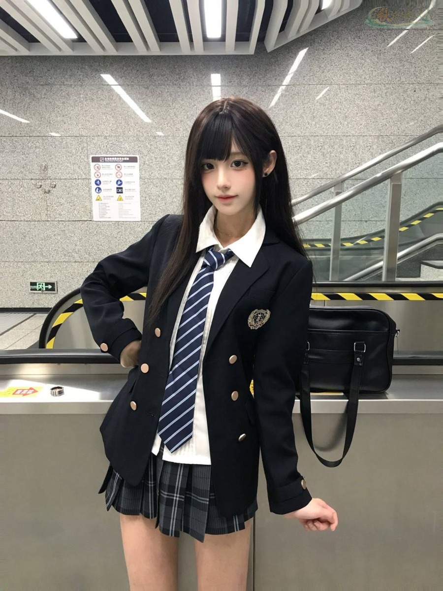 杭州清纯模特170cm长腿街拍