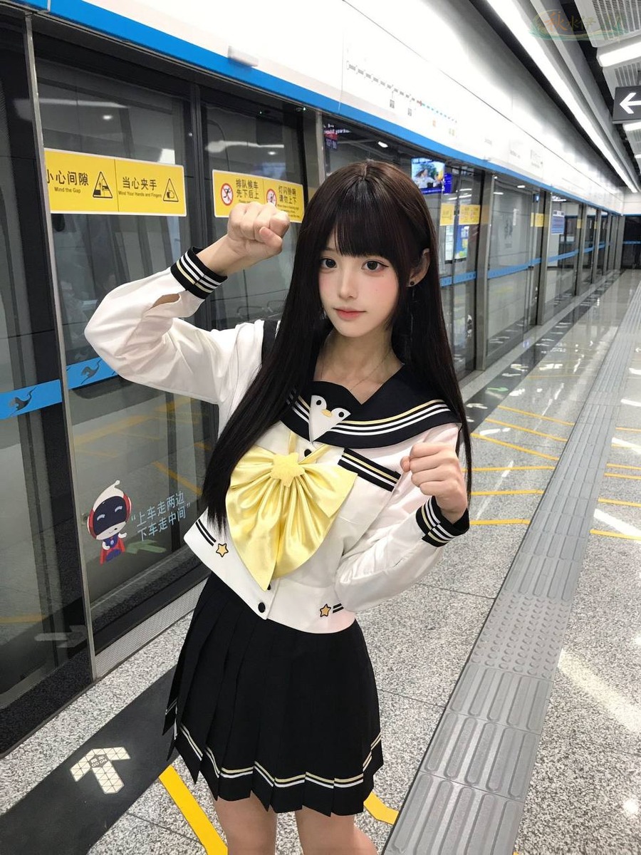 杭州高颜值模特学院风穿搭
