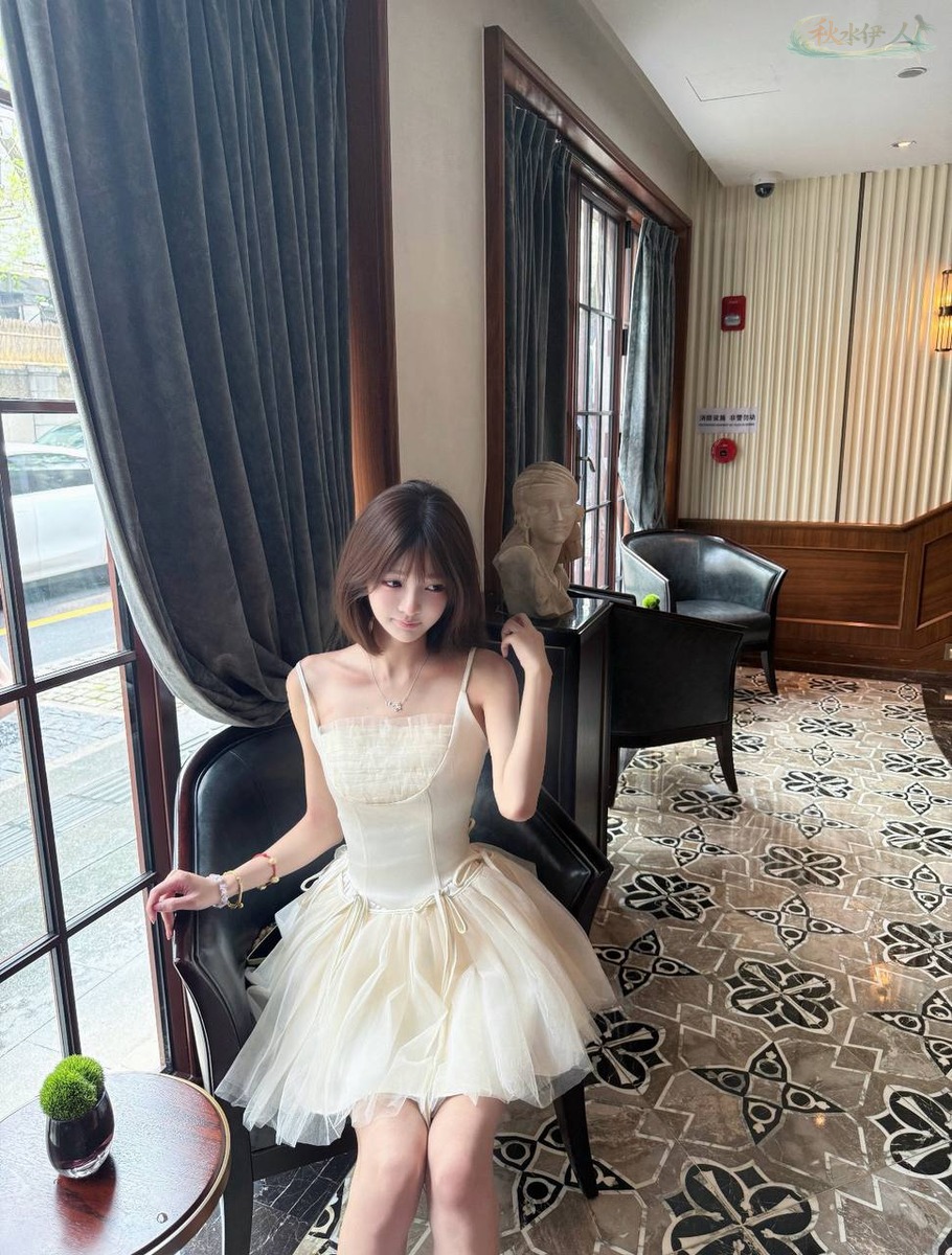 深圳纯欲火辣模特 雨泽 短发女神 170cm D杯