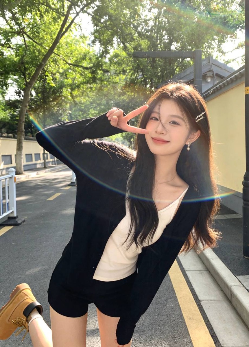 深圳纯欲风创业博主街拍3