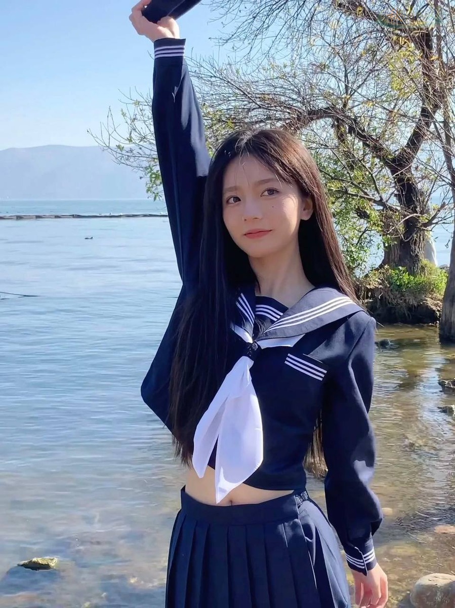 北京06年模特未整容自然美
