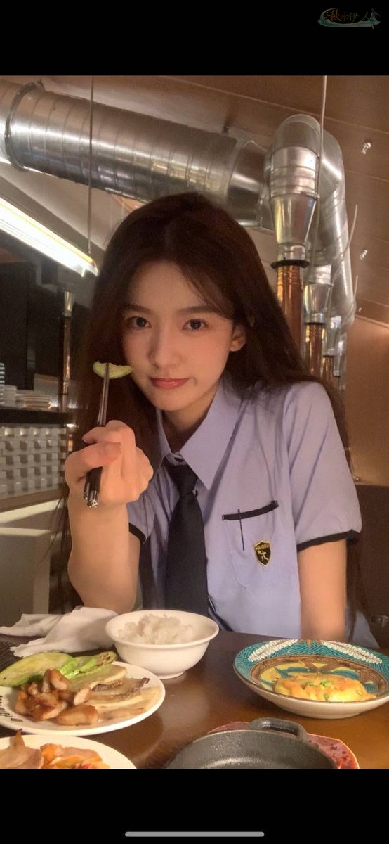 北京学院风模特首秀D杯身材