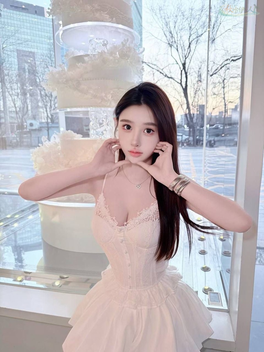 北京清纯甜美模特冷白皮展示
