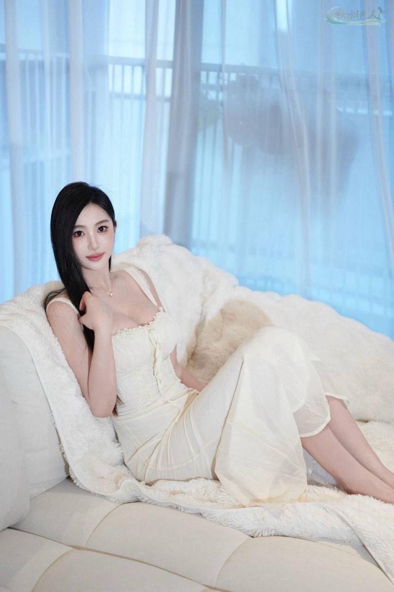 广州气质御姐雪白肌肤5