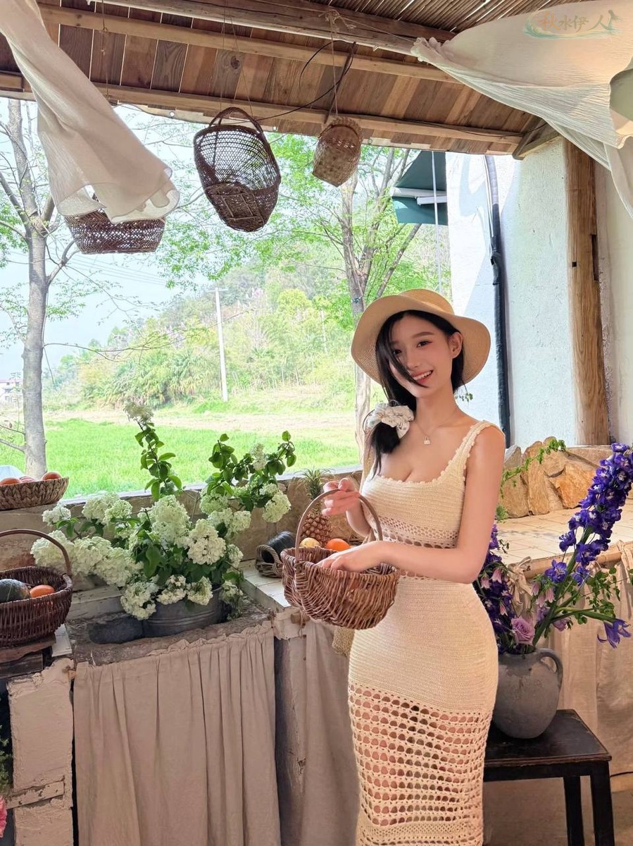 广州甜美笑容大长腿模特