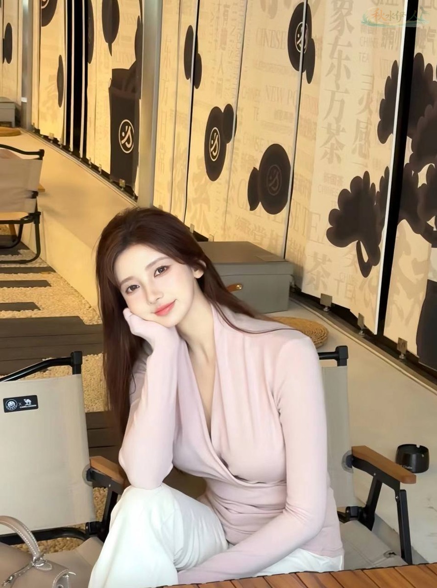 上海钢琴才女模特舞台照