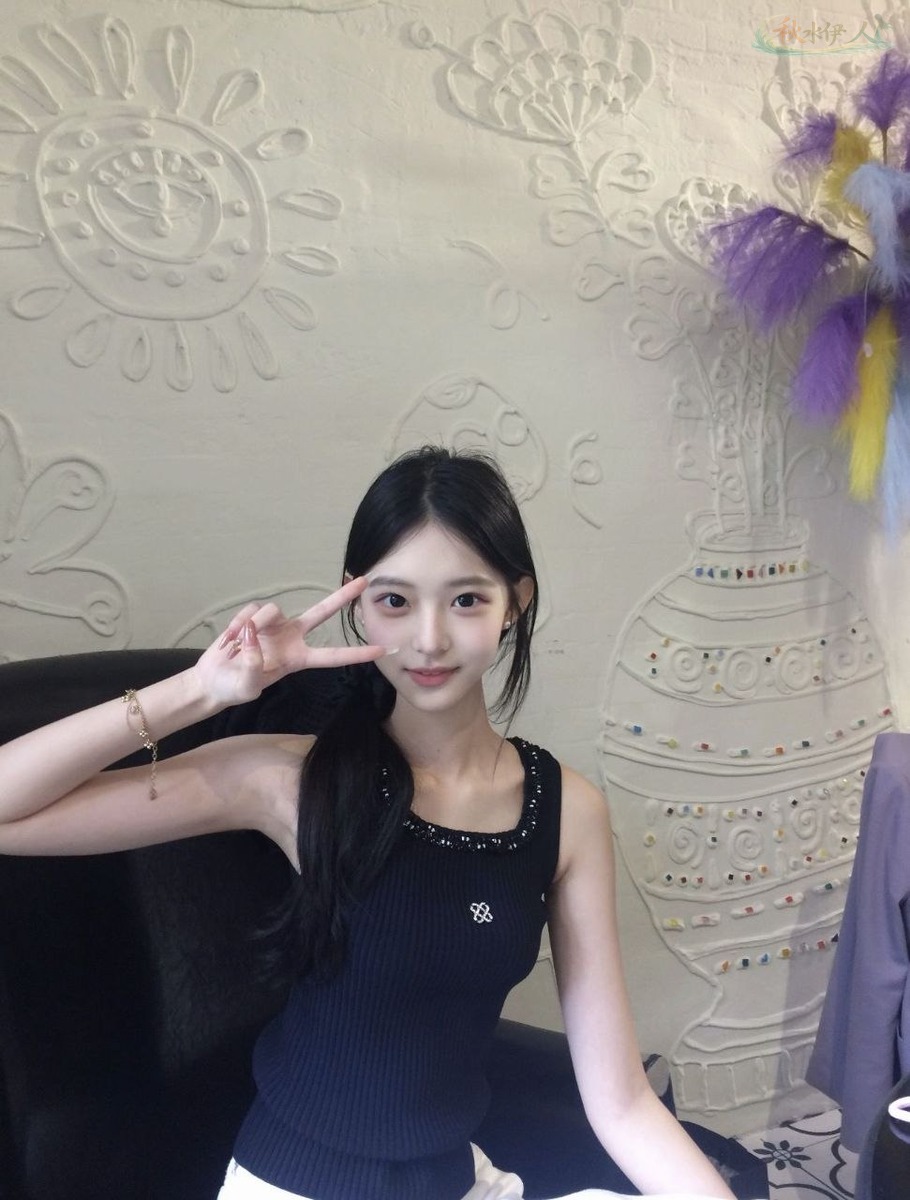 南京清纯少女模特街拍2