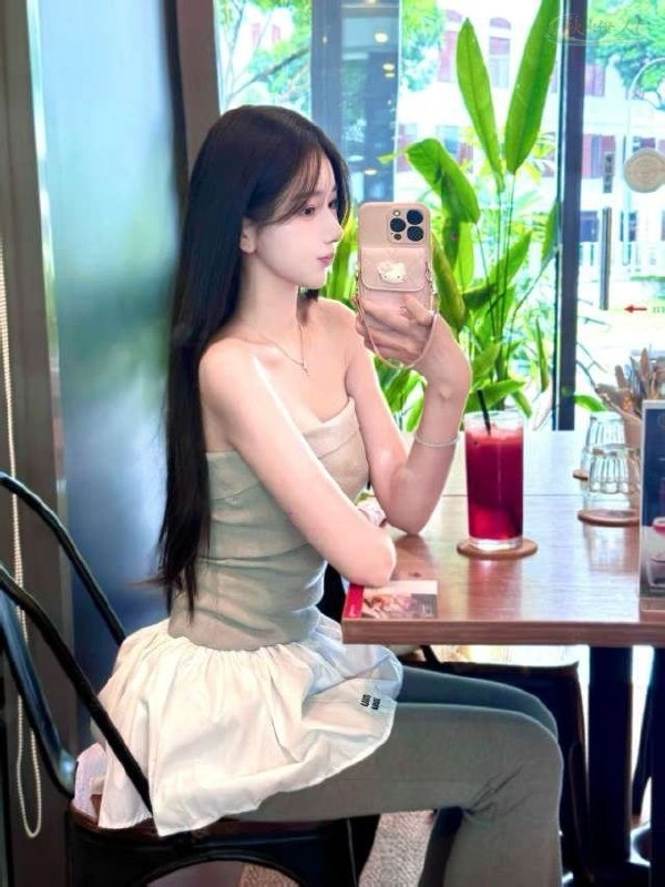 南京168cm45kg模特全身照