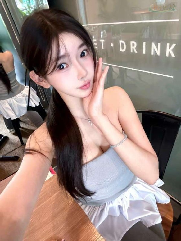 南京幼态脸模特特写