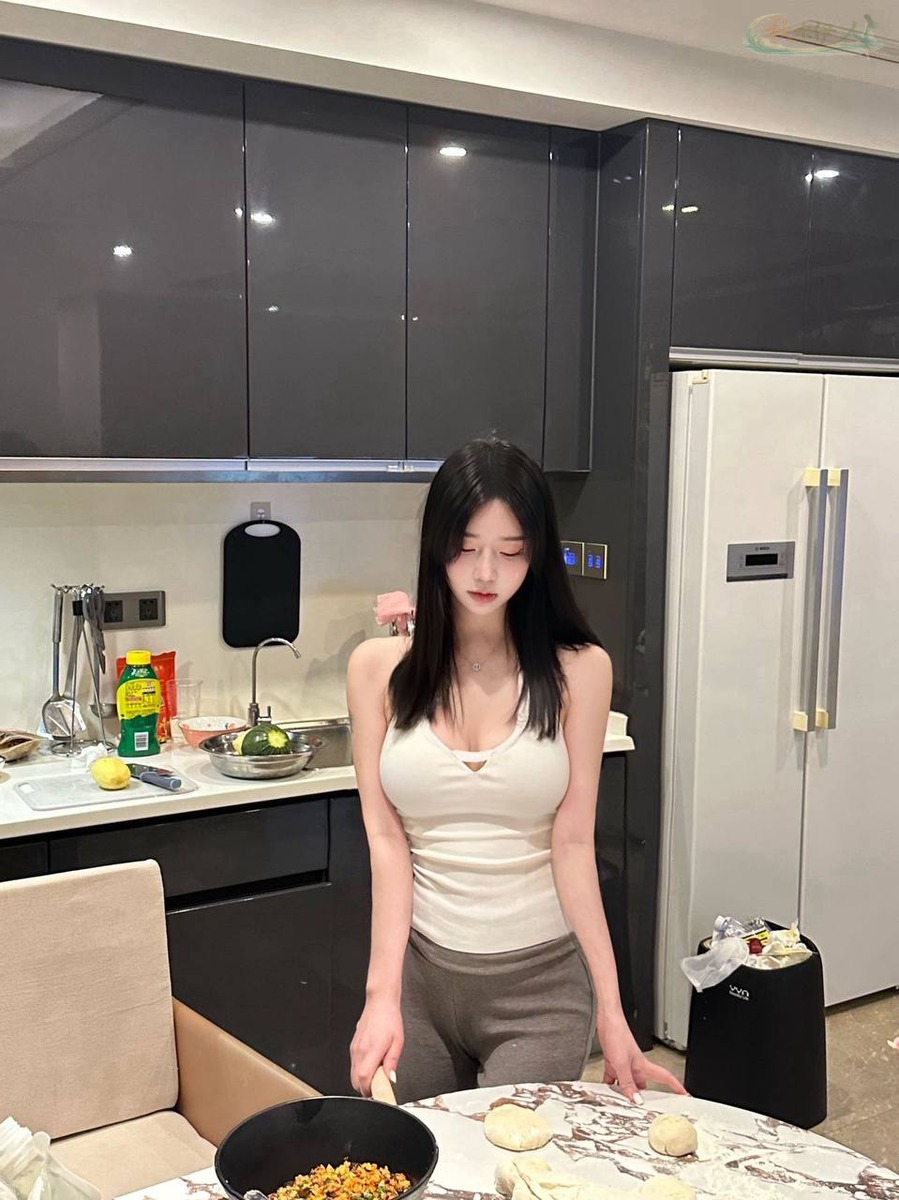 上海温柔白月光模特写真