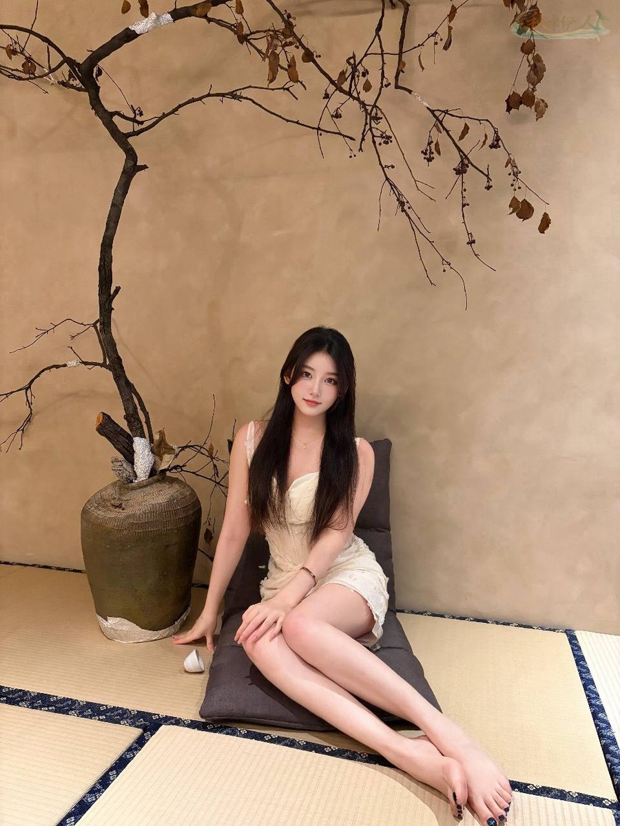 广州纯欲少女模特身材展示