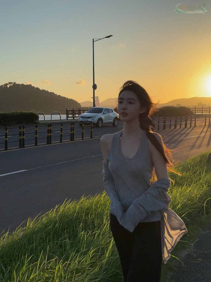 广州可纯可御模特街拍写真