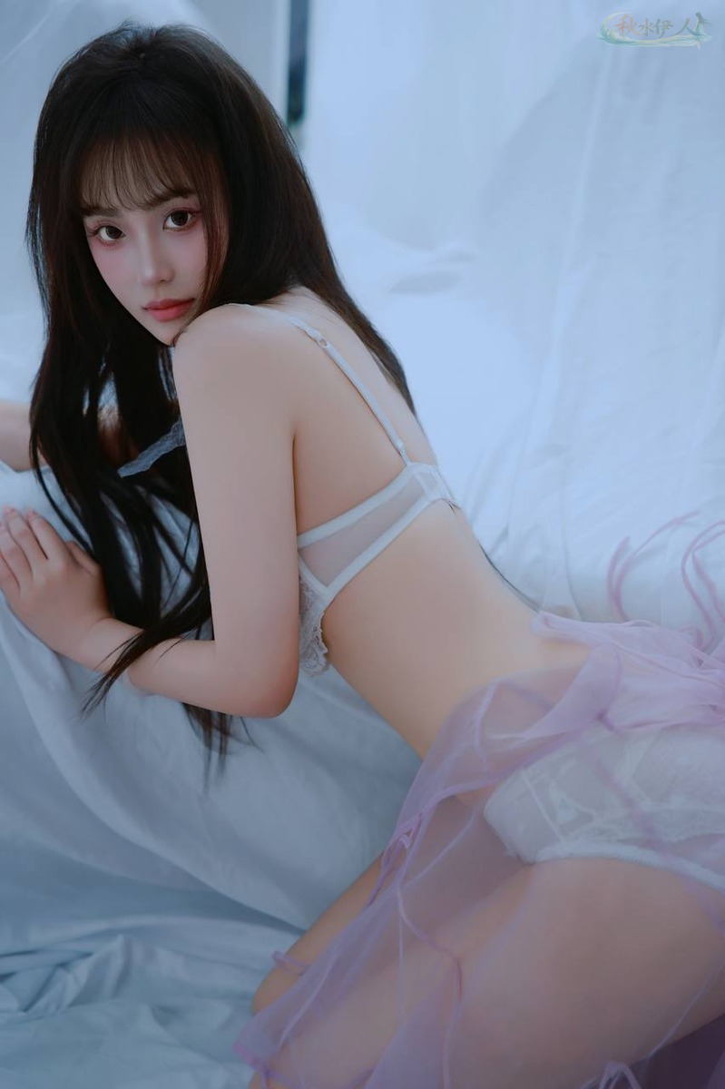广州纯欲风少女平面拍摄造型