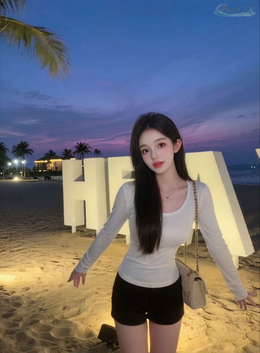 黑长直白嫩肌肤少女