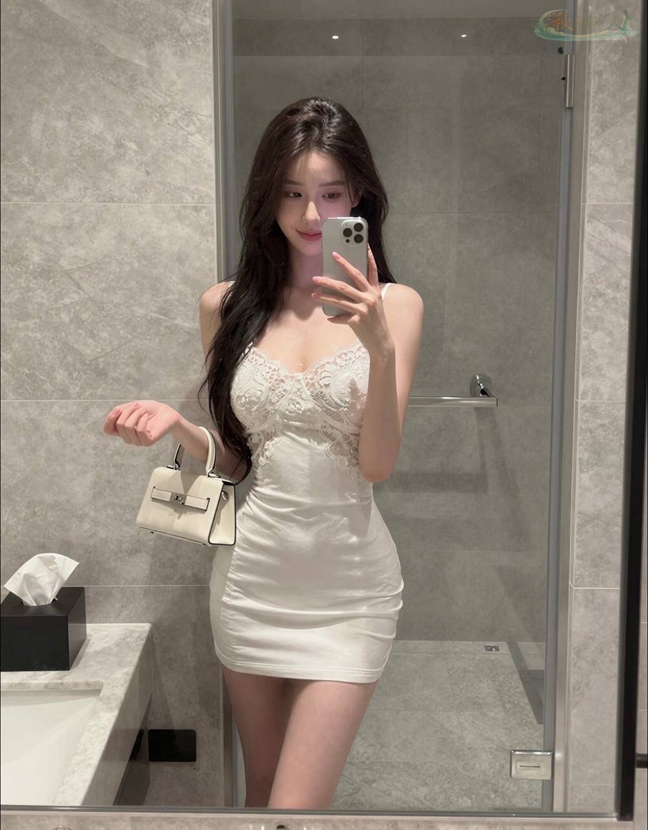 杭州纯欲模特童颜巨乳正面照