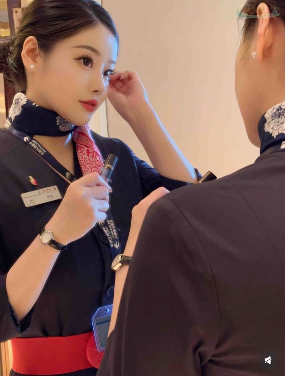 杭州健身模特马甲线特写