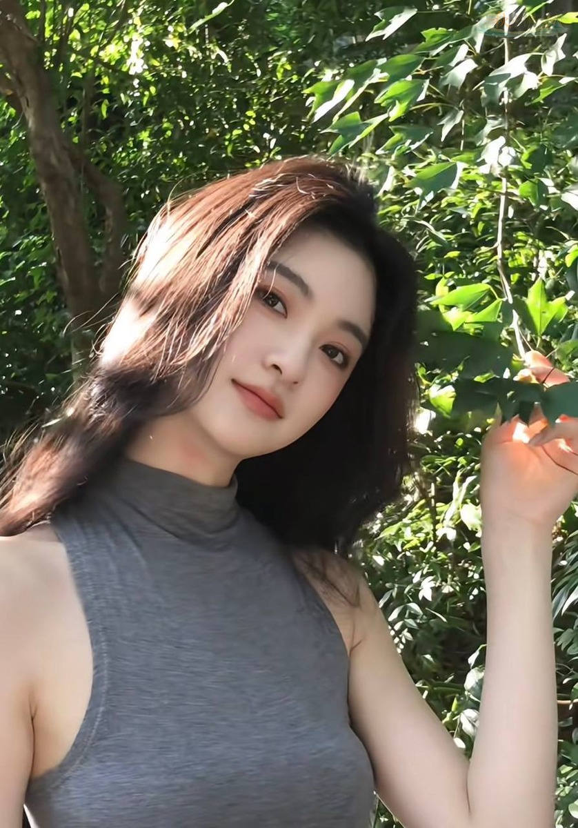 上海名校高材生模特硬照