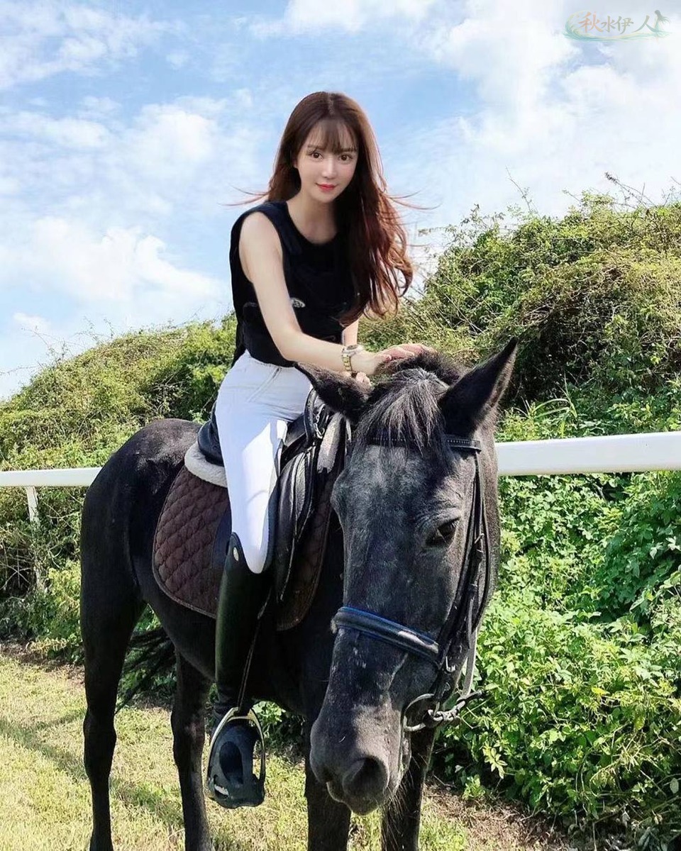 广州肤白貌美御姐模特写真图片