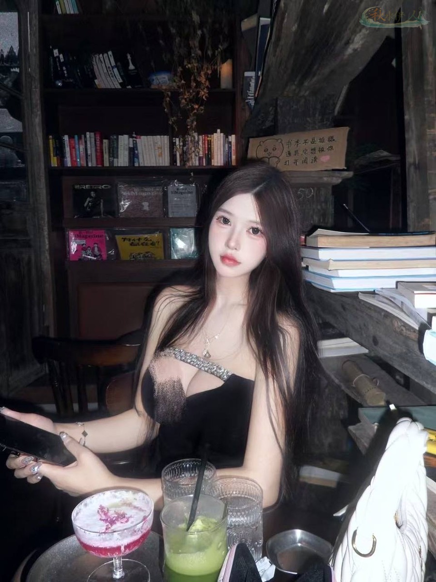 杭州高挑甜妹气质写真