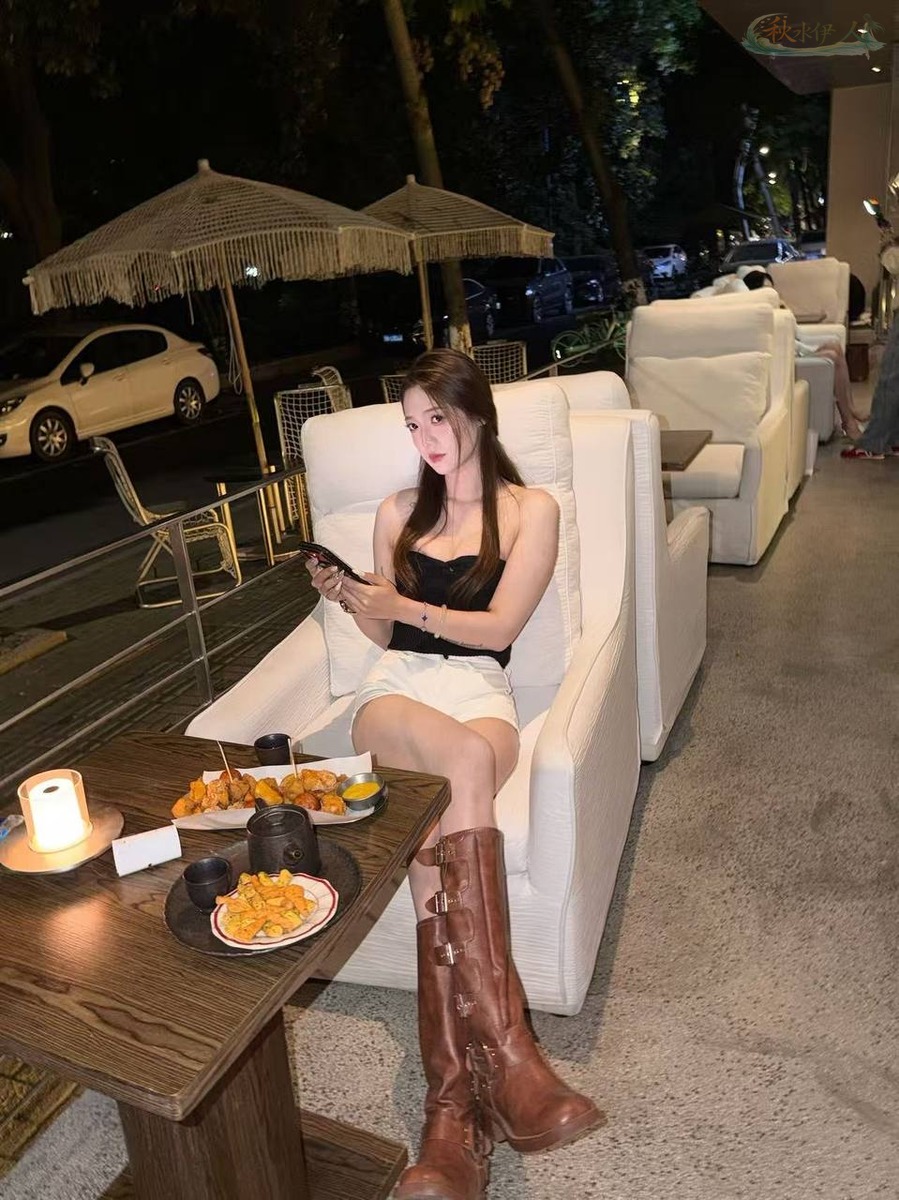 杭州C罩杯模特身材展示