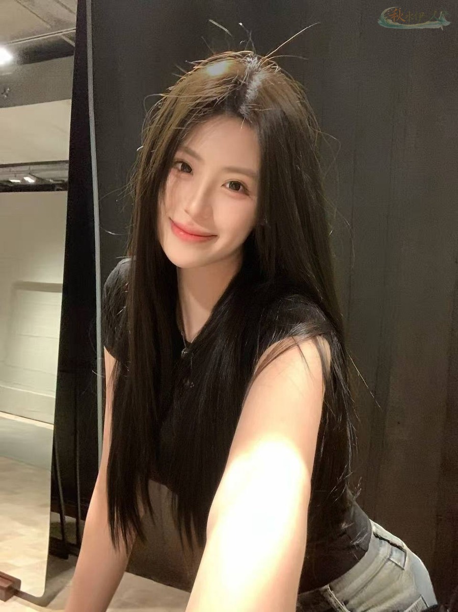 杭州冷白皮甜美模特瑜伽健身全身照
