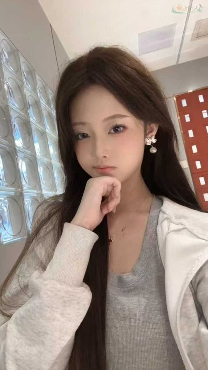广州模特陈若萱展示筷子腿