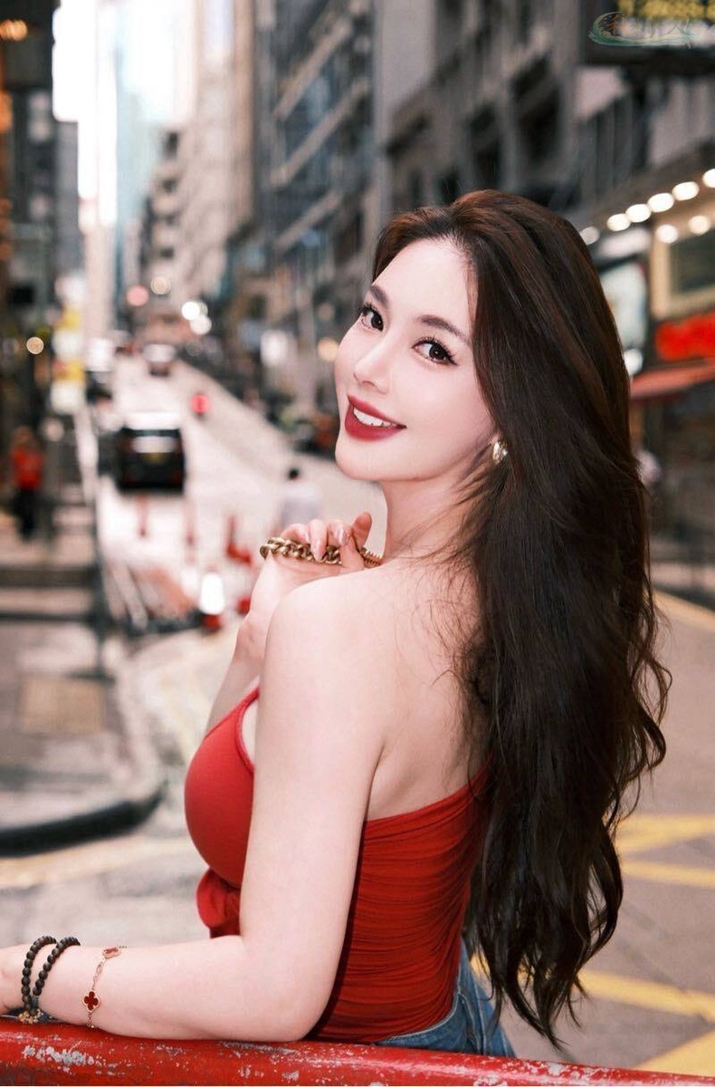 广州气质御姐 小蛮腰 写真5