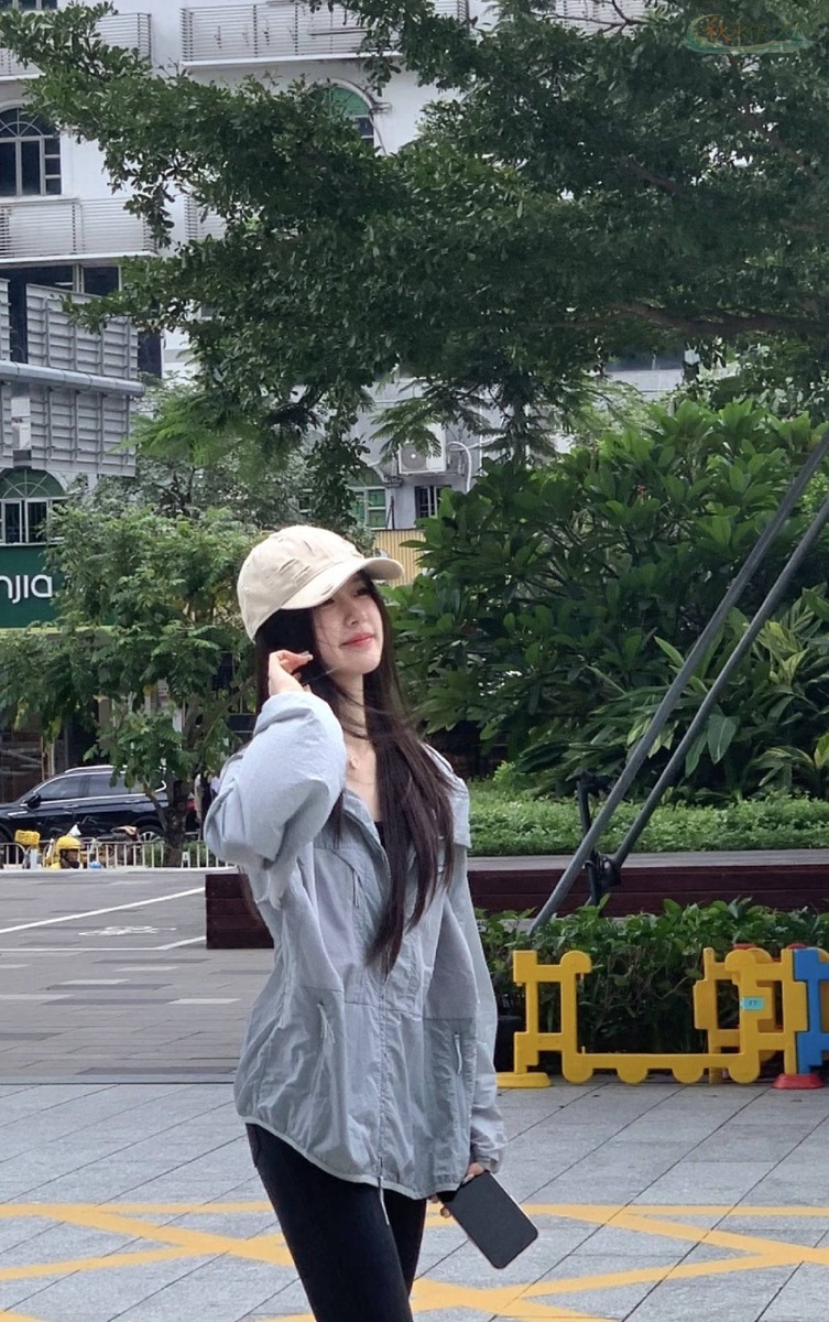 深圳牛奶肌模特高清写真