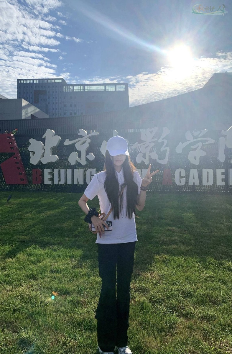 深圳大长腿女友感模特
