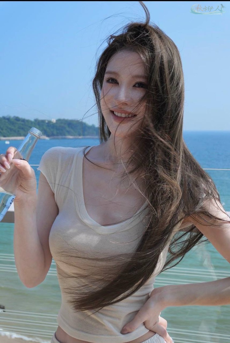 广州纯欲气质模特高清写真