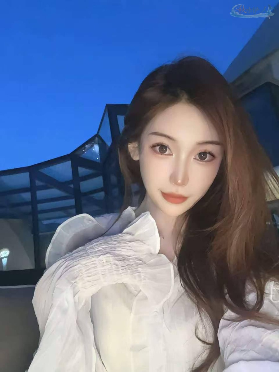 广州高挑模特筷子腿特写