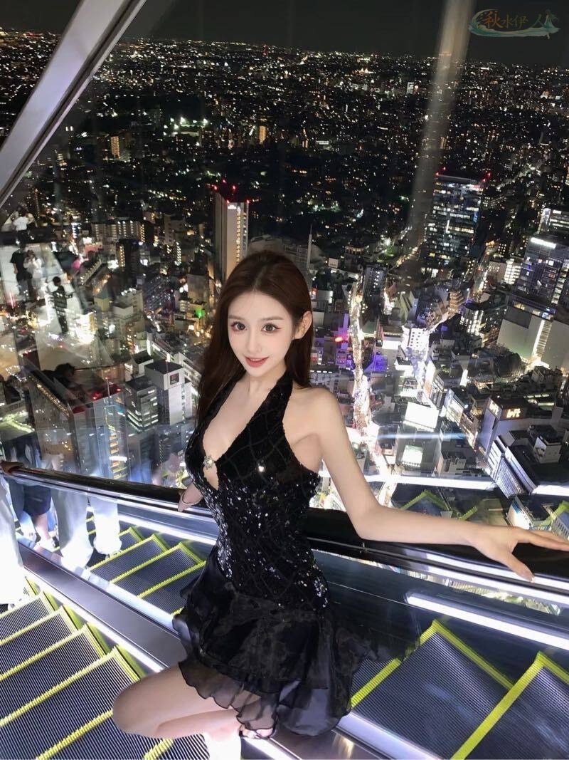 广州高端御姐模特时尚穿搭