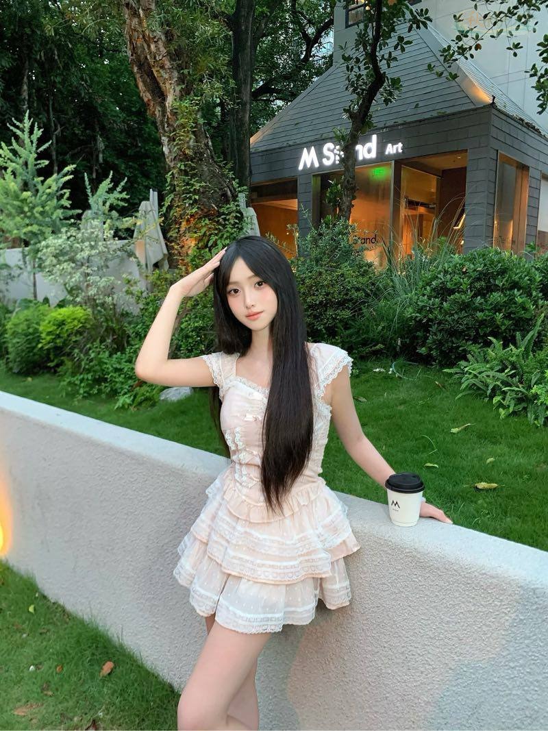 广州甜美模特小蛮腰清新气质