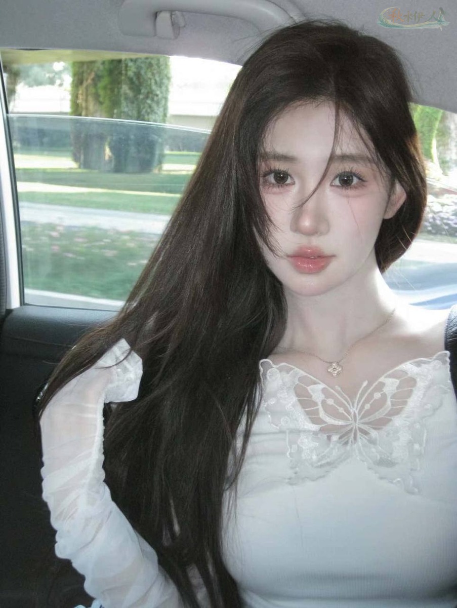 广州纯御模特 舞蹈系女生 肤白写真