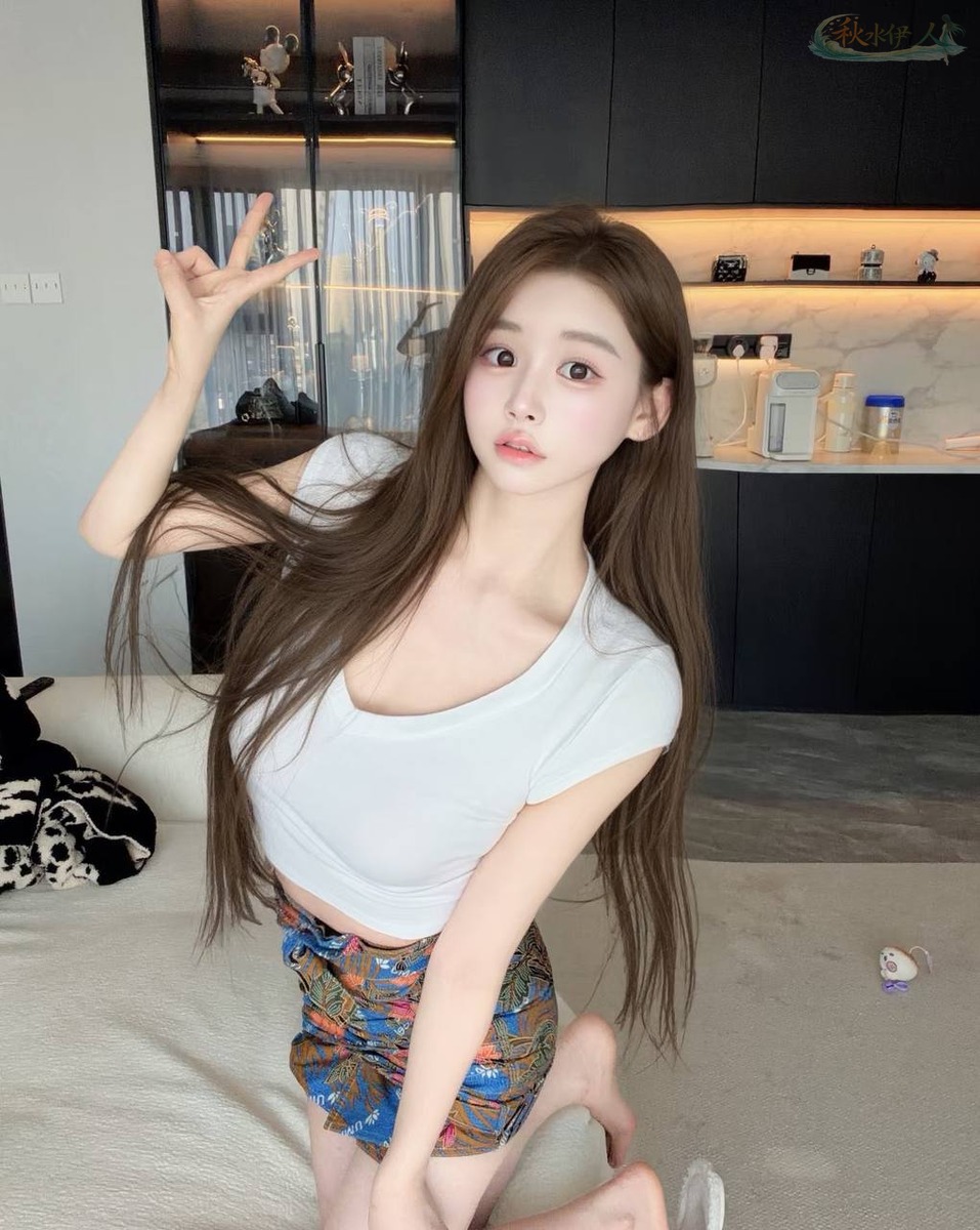 广州纯欲风模特写真美照