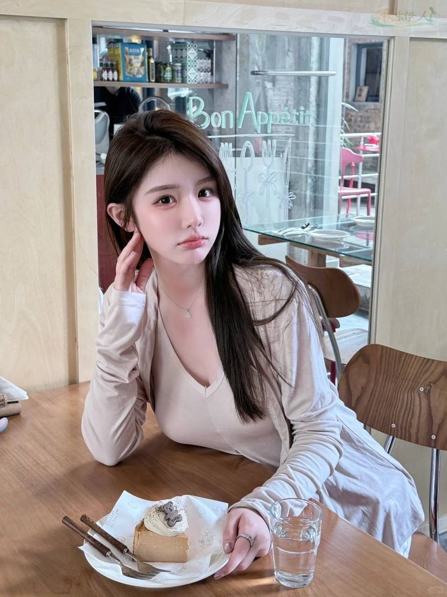 广州女友感模特私房约拍