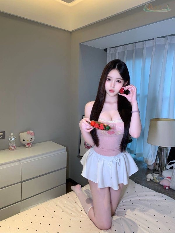 广州皮肤白嫩模特特写照