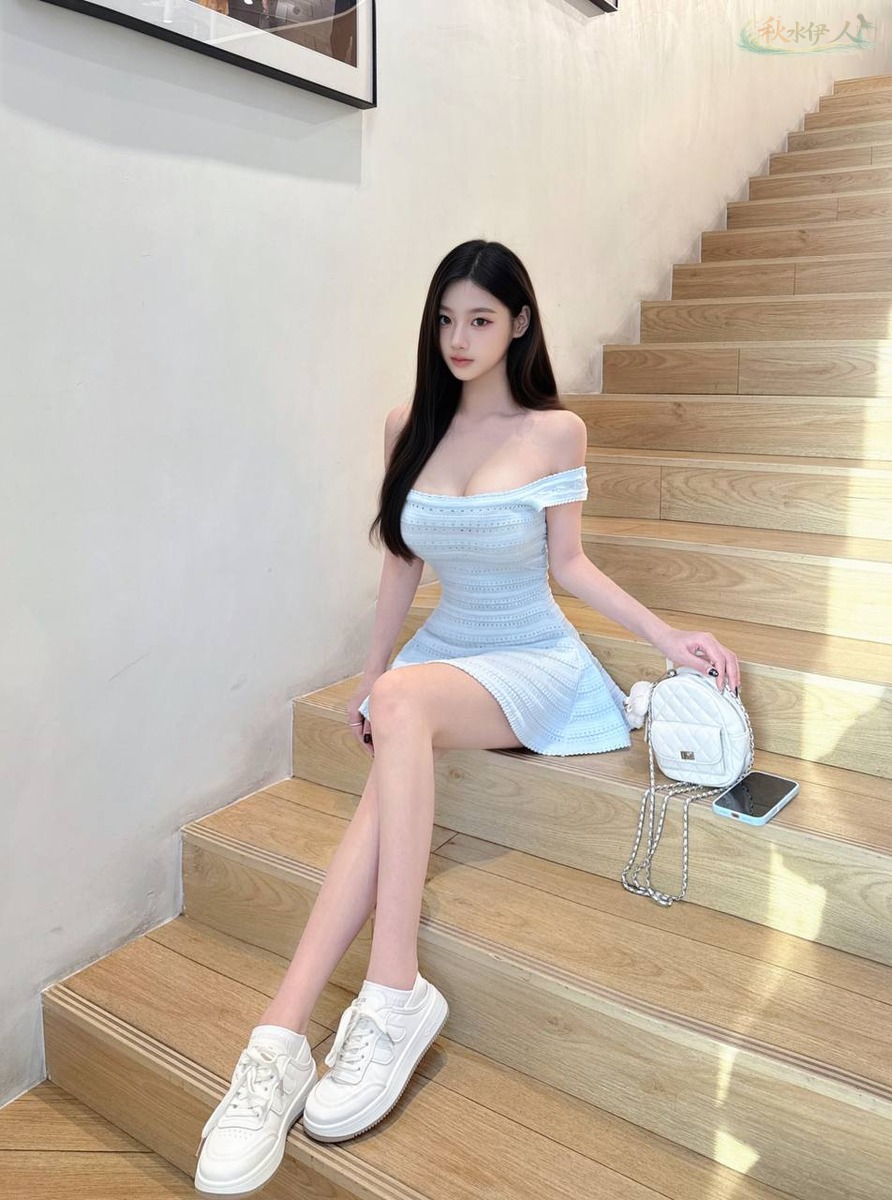 深圳气质女模 可甜可欲风格展示