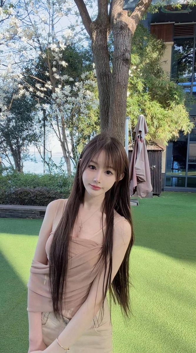 深圳纯欲系长腿模特写真
